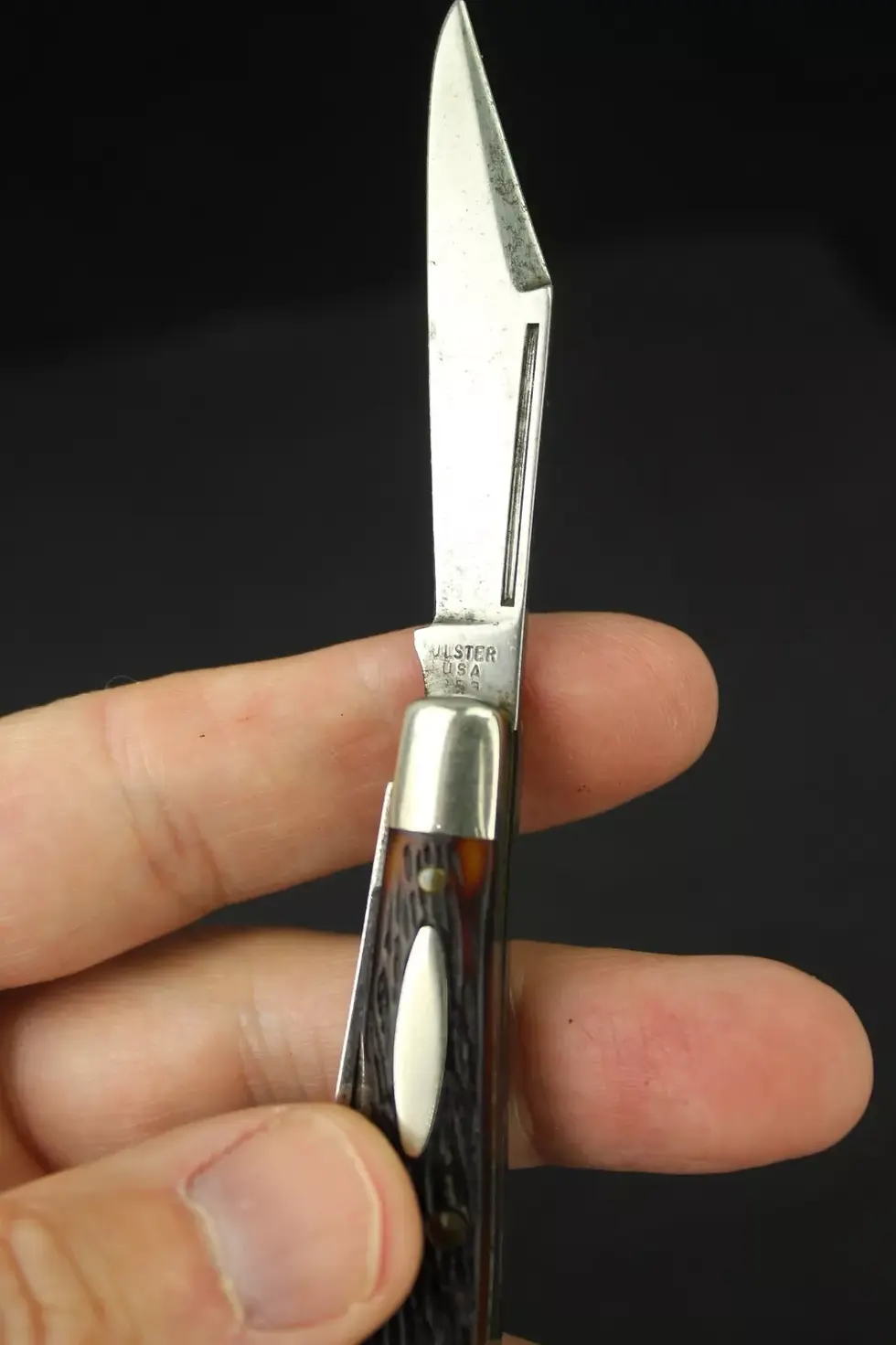 Thumbnail: Ulster Knife Co. 183 pocket knife