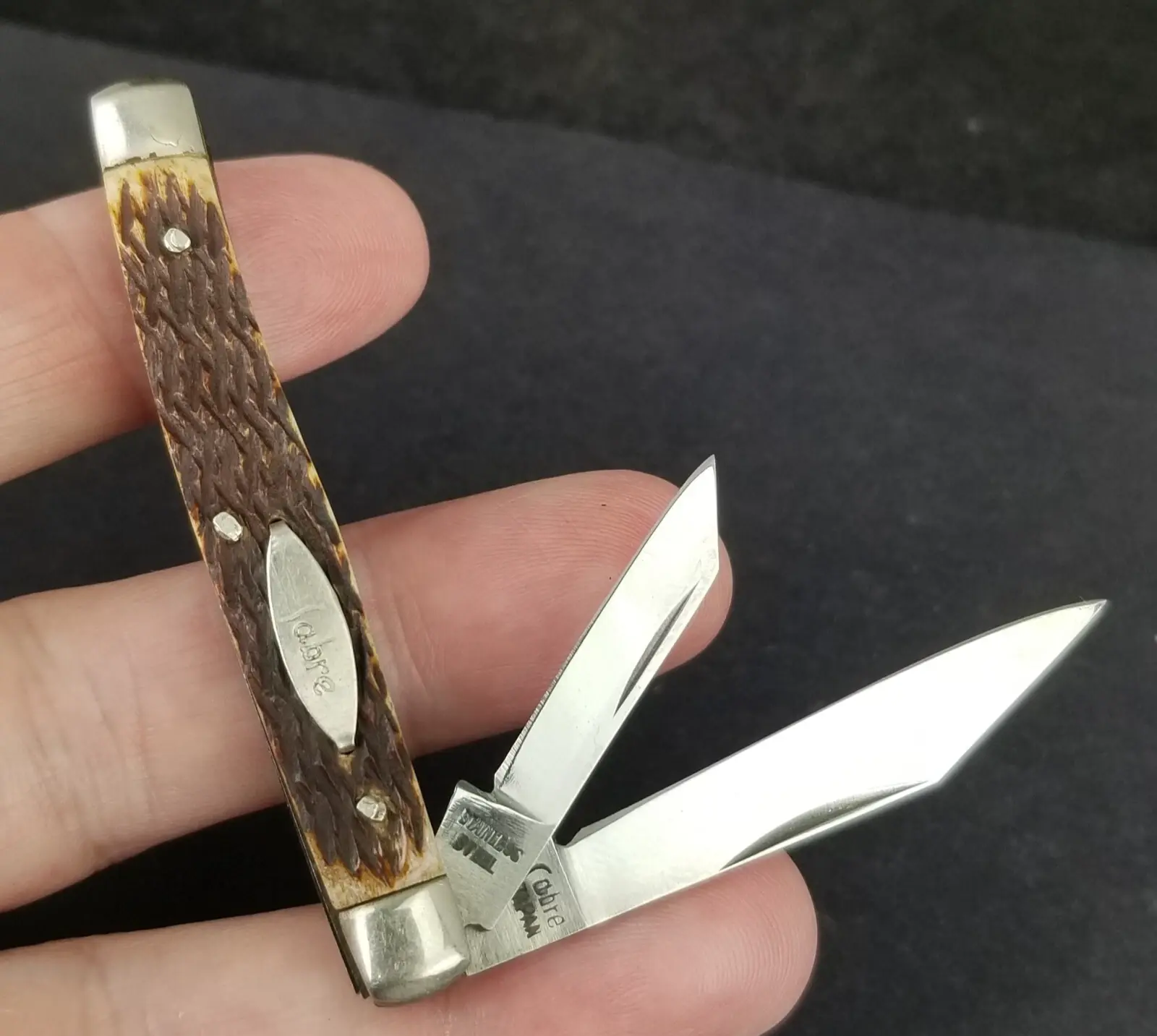 Sabre pocket knife