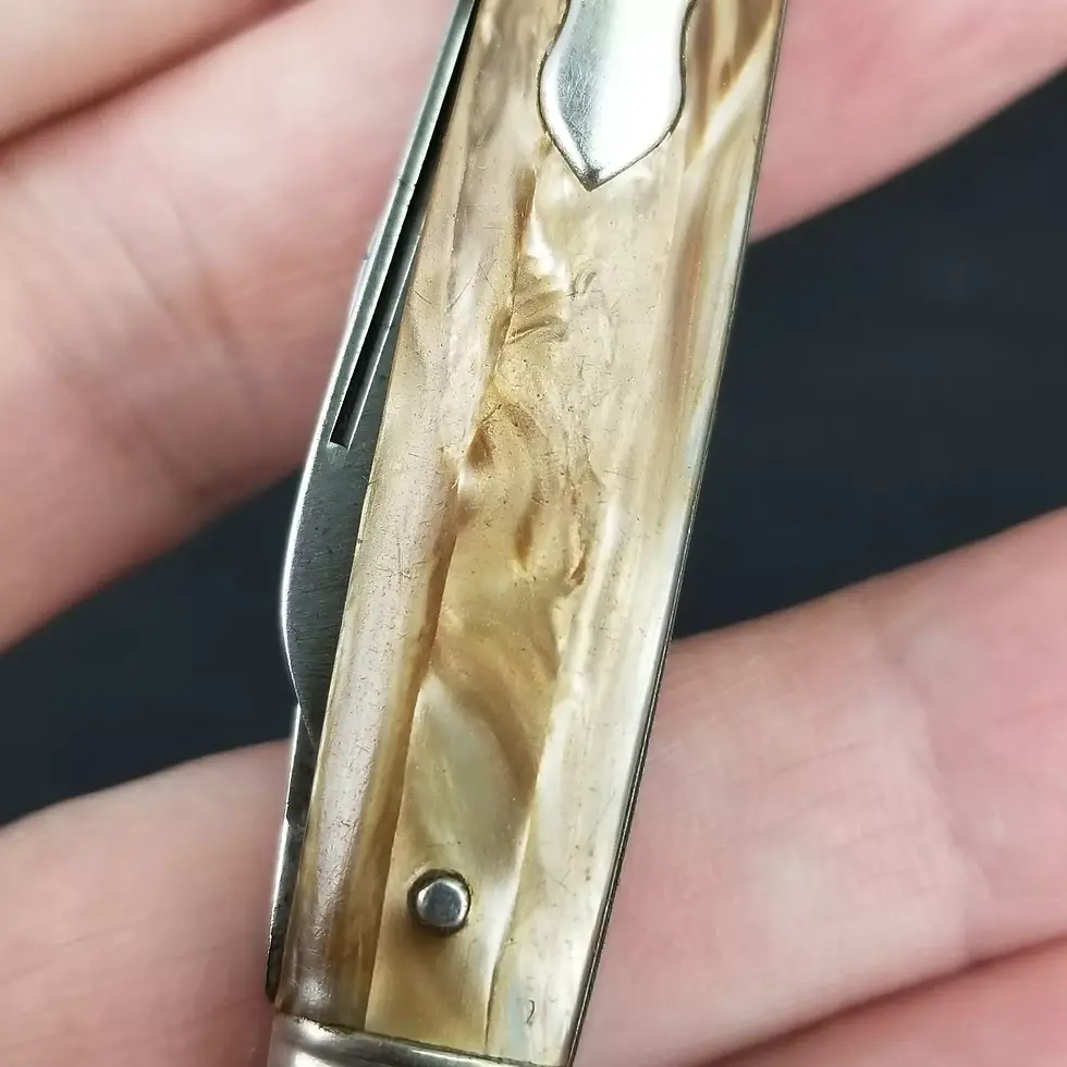 Thumbnail: Imperial pocket knife 1956-1988