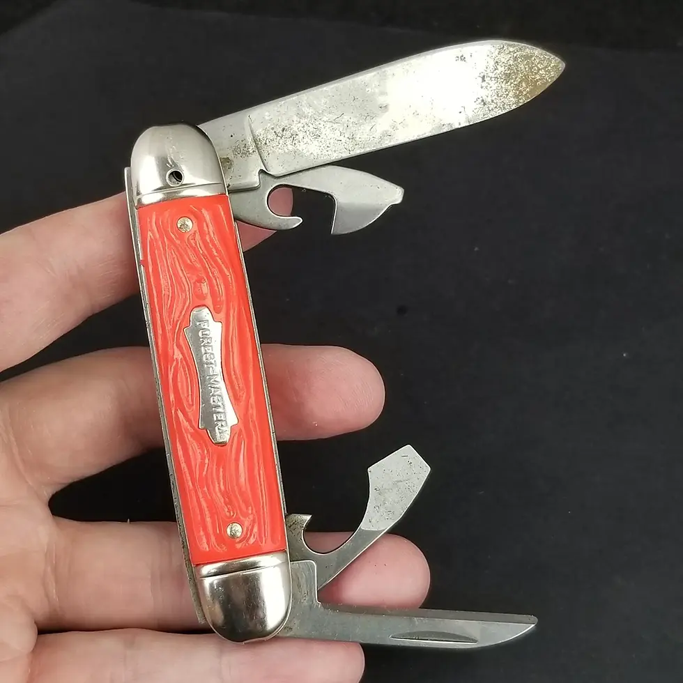 Thumbnail: Colonial "Forest Master" pocket knife