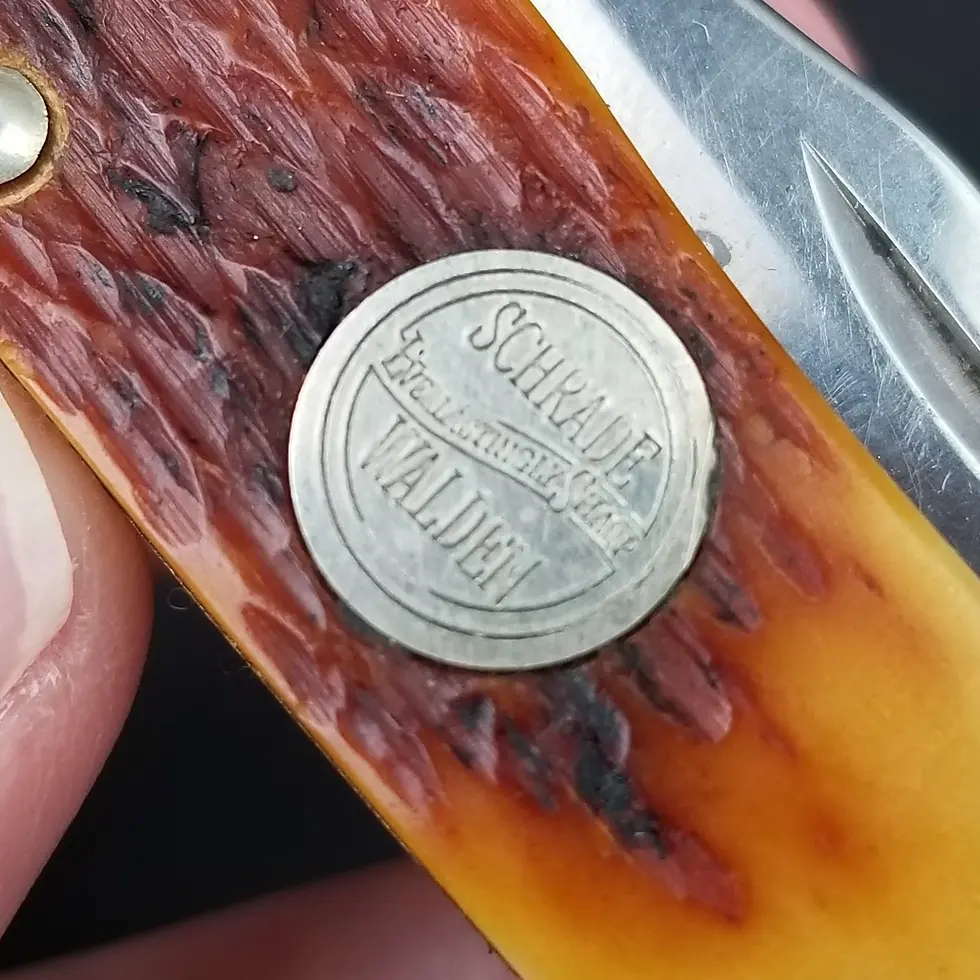 Thumbnail: Schrade Walden trapper pocket knife