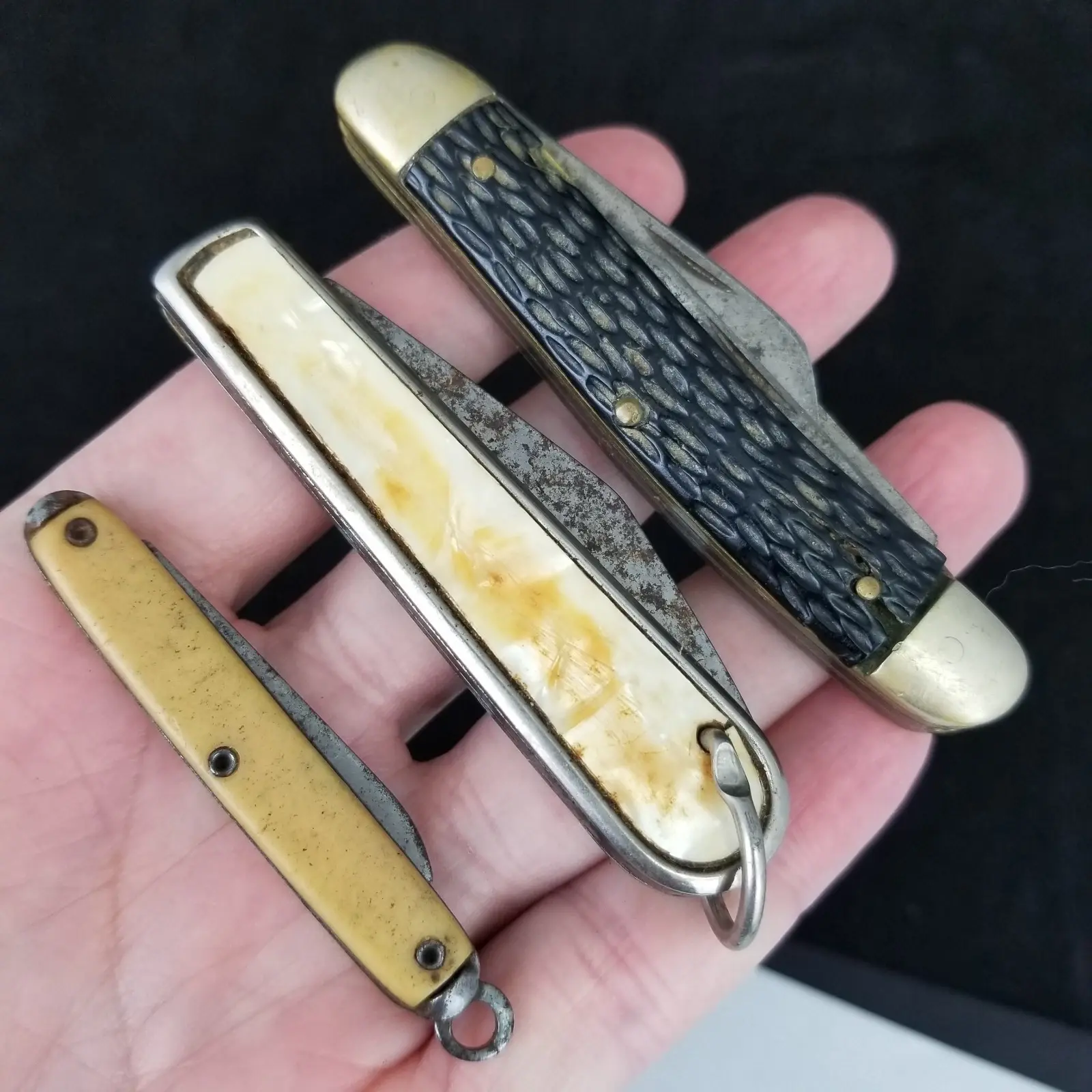 Bargain Bin knife lot x3