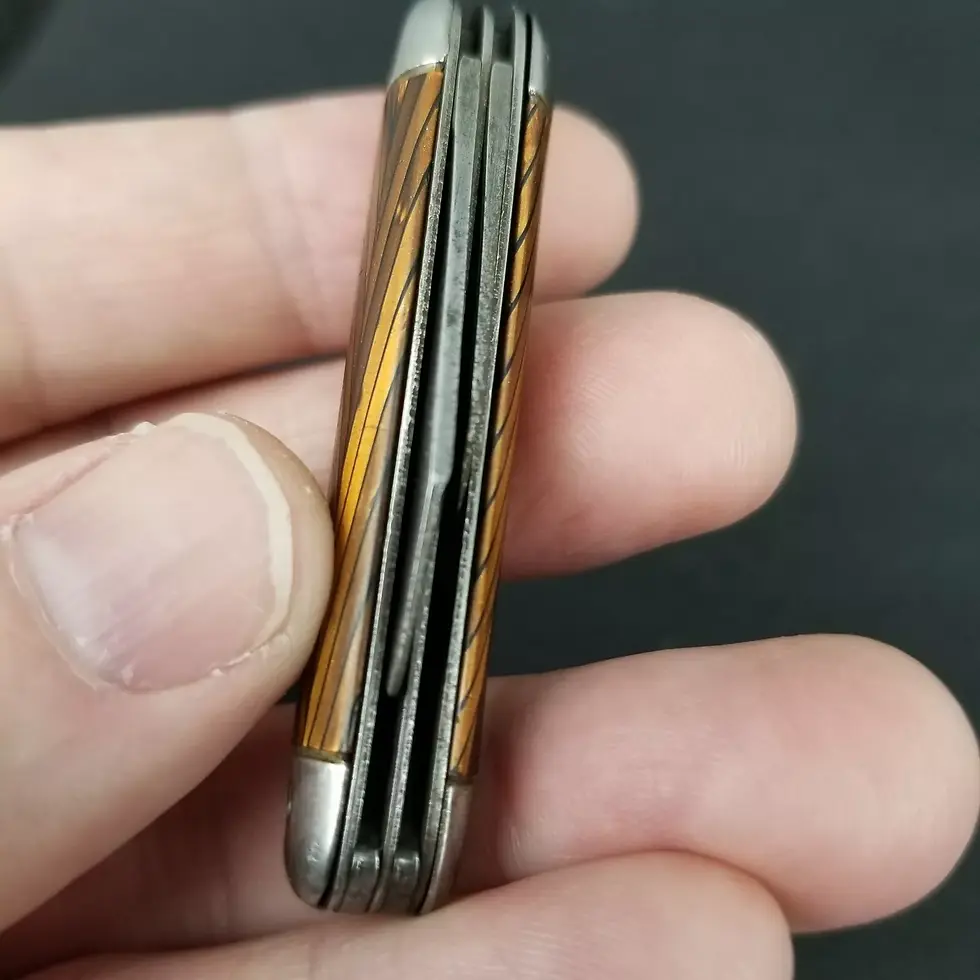 Thumbnail: Hammer Brand pocket knife 1936-1937