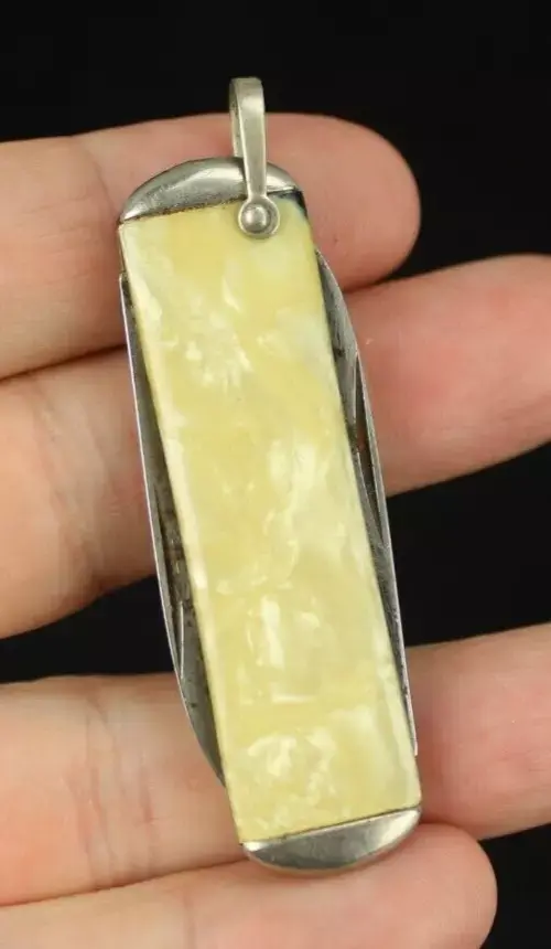 Mystery pocket knife #3