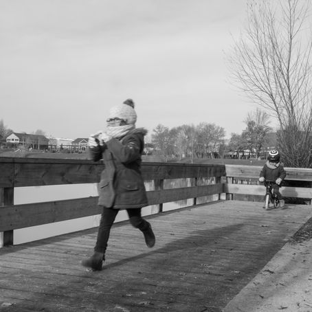 Dis, tu cours après quoi toi ?