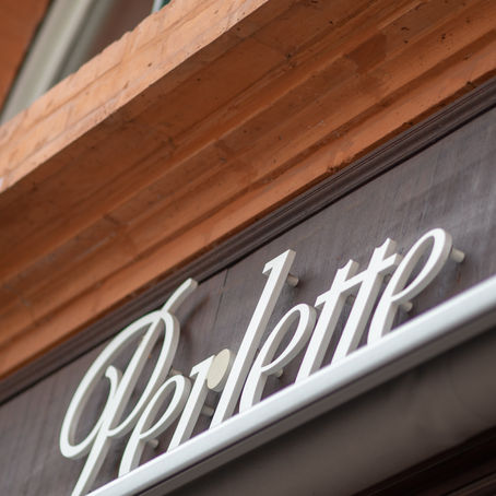 Dis-moi comment tu t'appelles, je te dirai qui tu es...