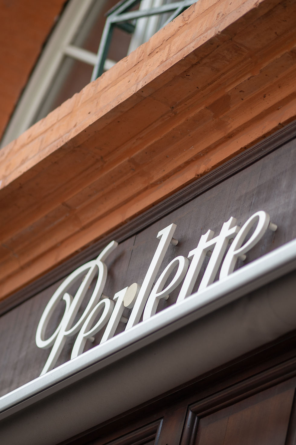 Dis-moi comment tu t'appelles, je te dirai qui tu es...