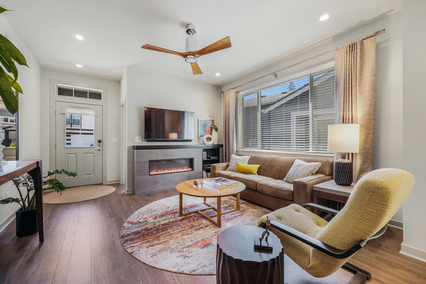 5999 SE Damask St - Hillsboro - 07.jpg