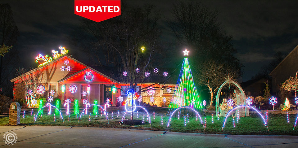 Bright and dancing Christmas lights in St. Charles Mo.
