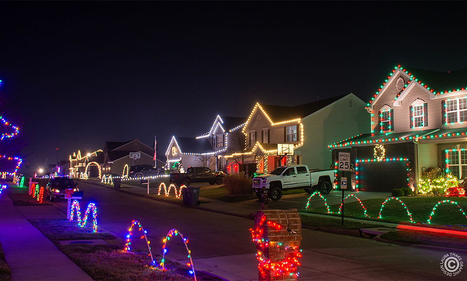 Holiday Light Hopping found another great neighborhood to see lights in.