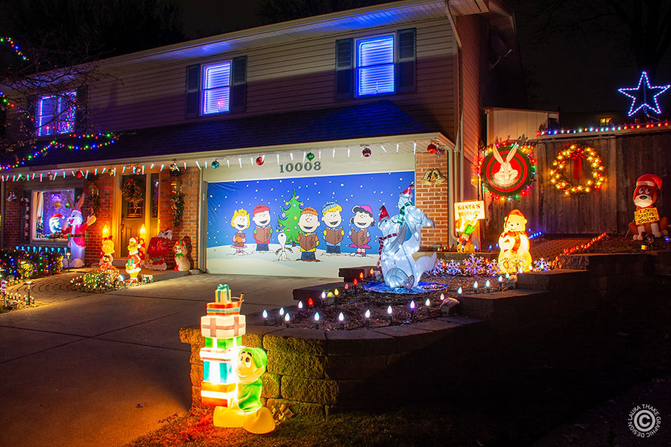 Some Looney-Tunes characters and Peanuts too!