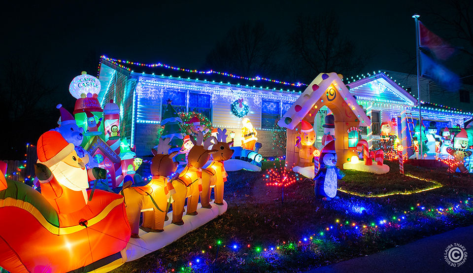 Cute Santa inflatable and lots of snowmen!
