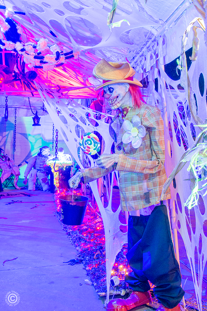 Talk clown in the tunnel. Perfect.