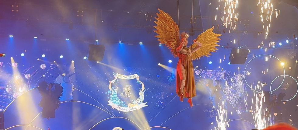 Angel theme aerial show