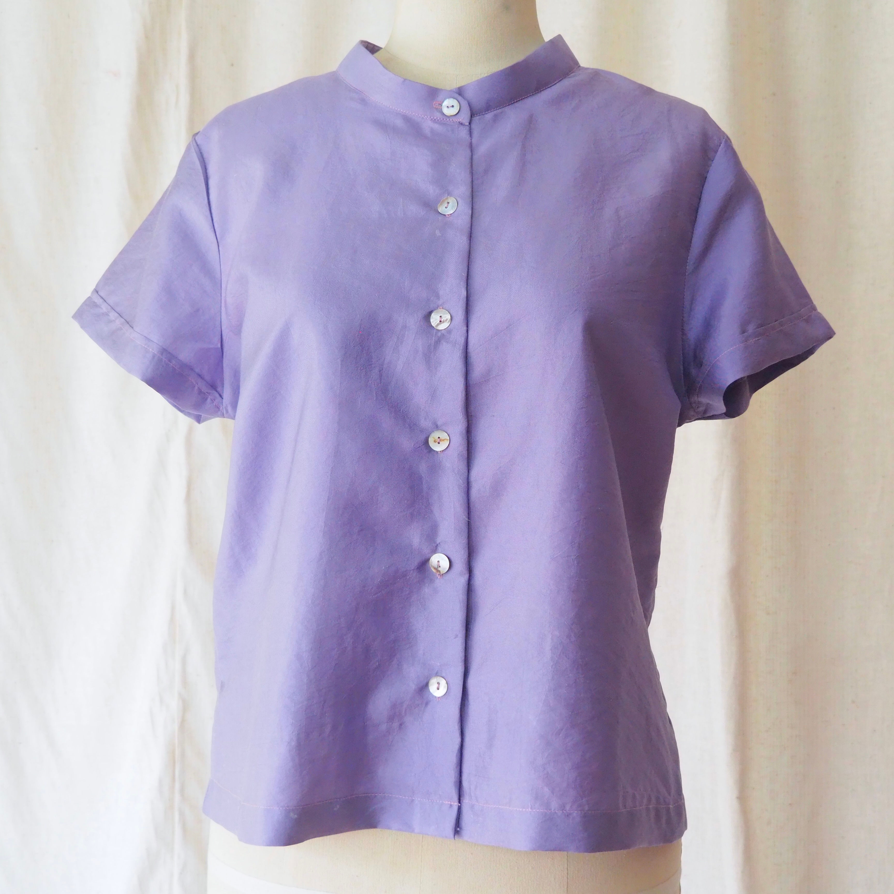 Phantom Blue เสื้อผ้าไหมคอจีนตัวสั้น 22 นิ้ว