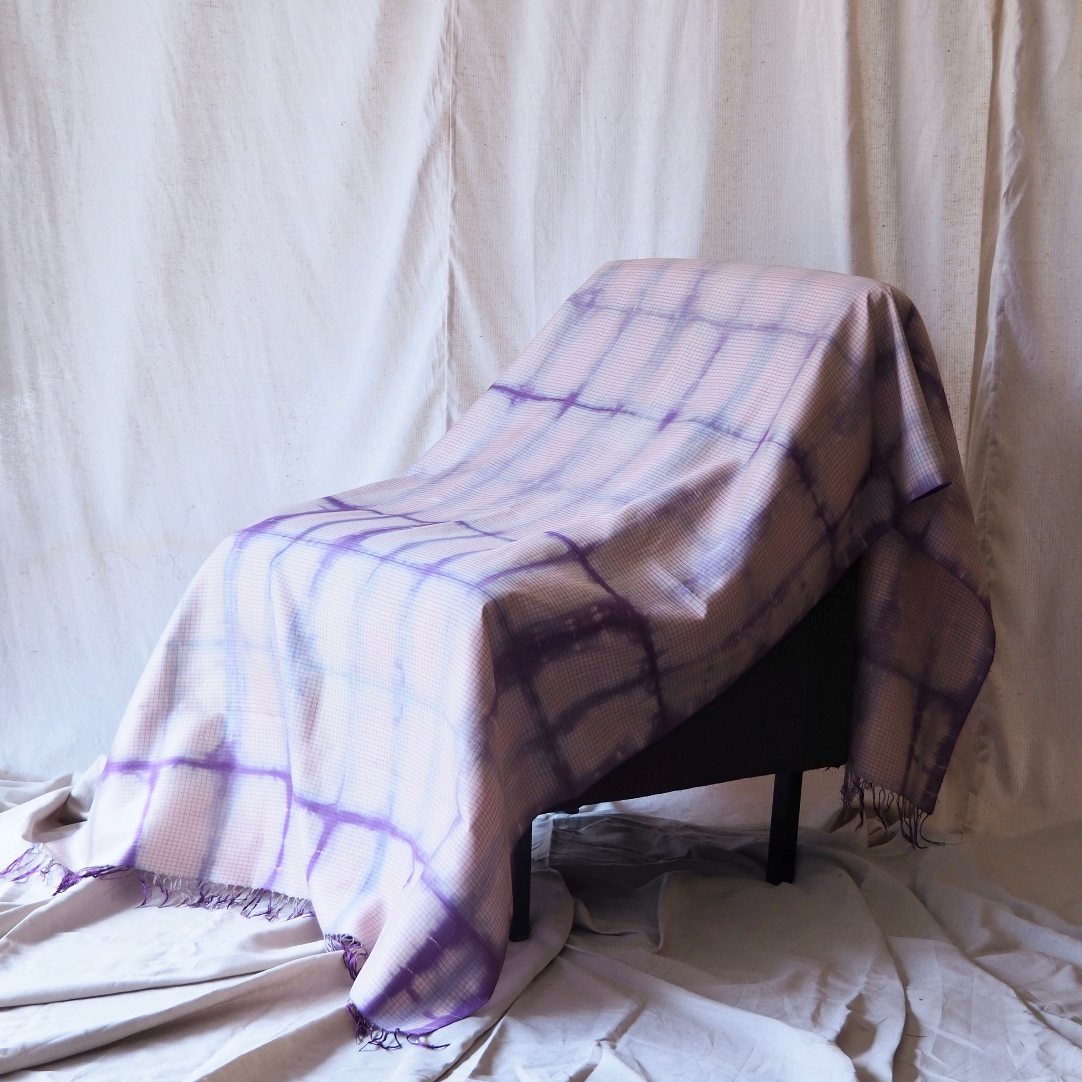 After the Rain ผ้าพันคอไหมมัดย้อมทอมือผืนใหญ่