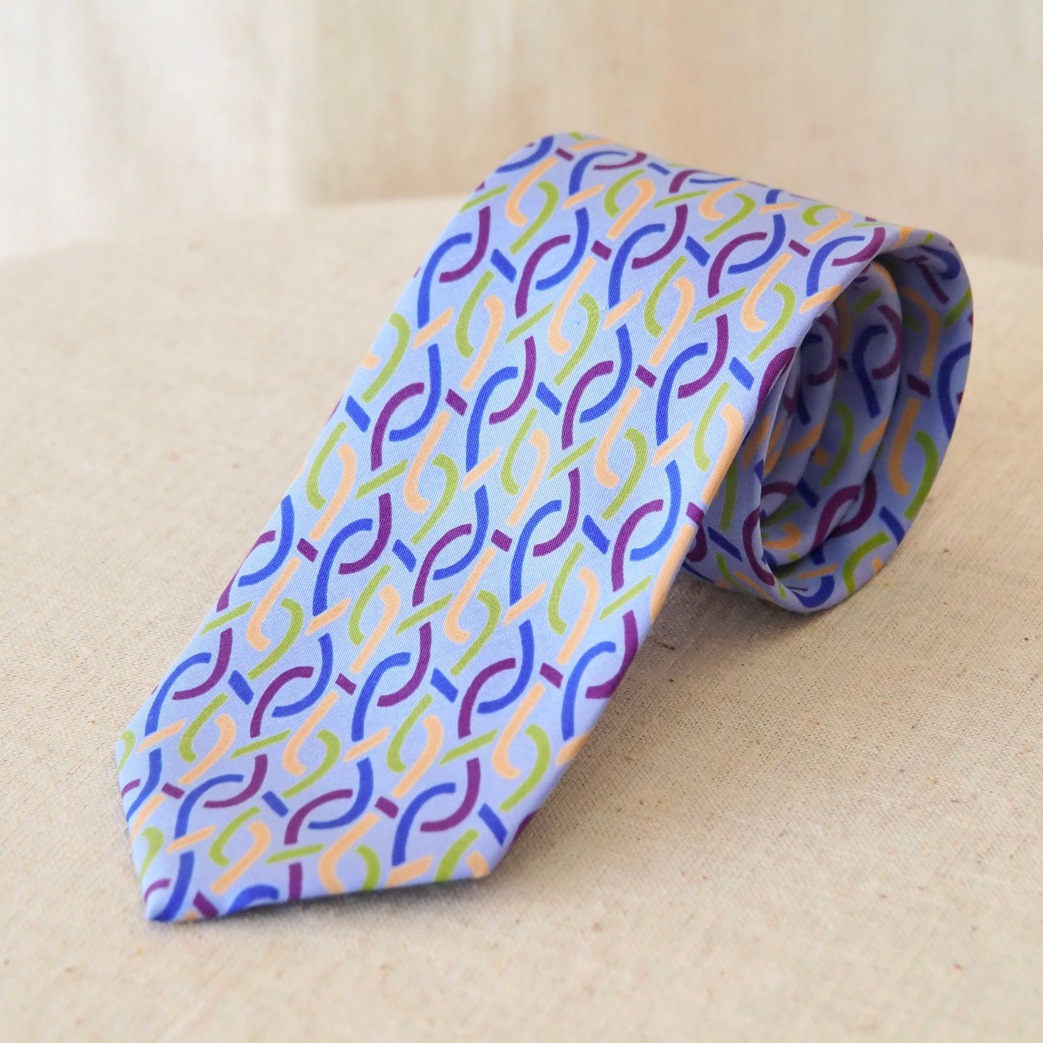 CI22 Tennesee Waltz v.2  เนคไทผ้าไหมพิมพ์ลาย สีฟ้า