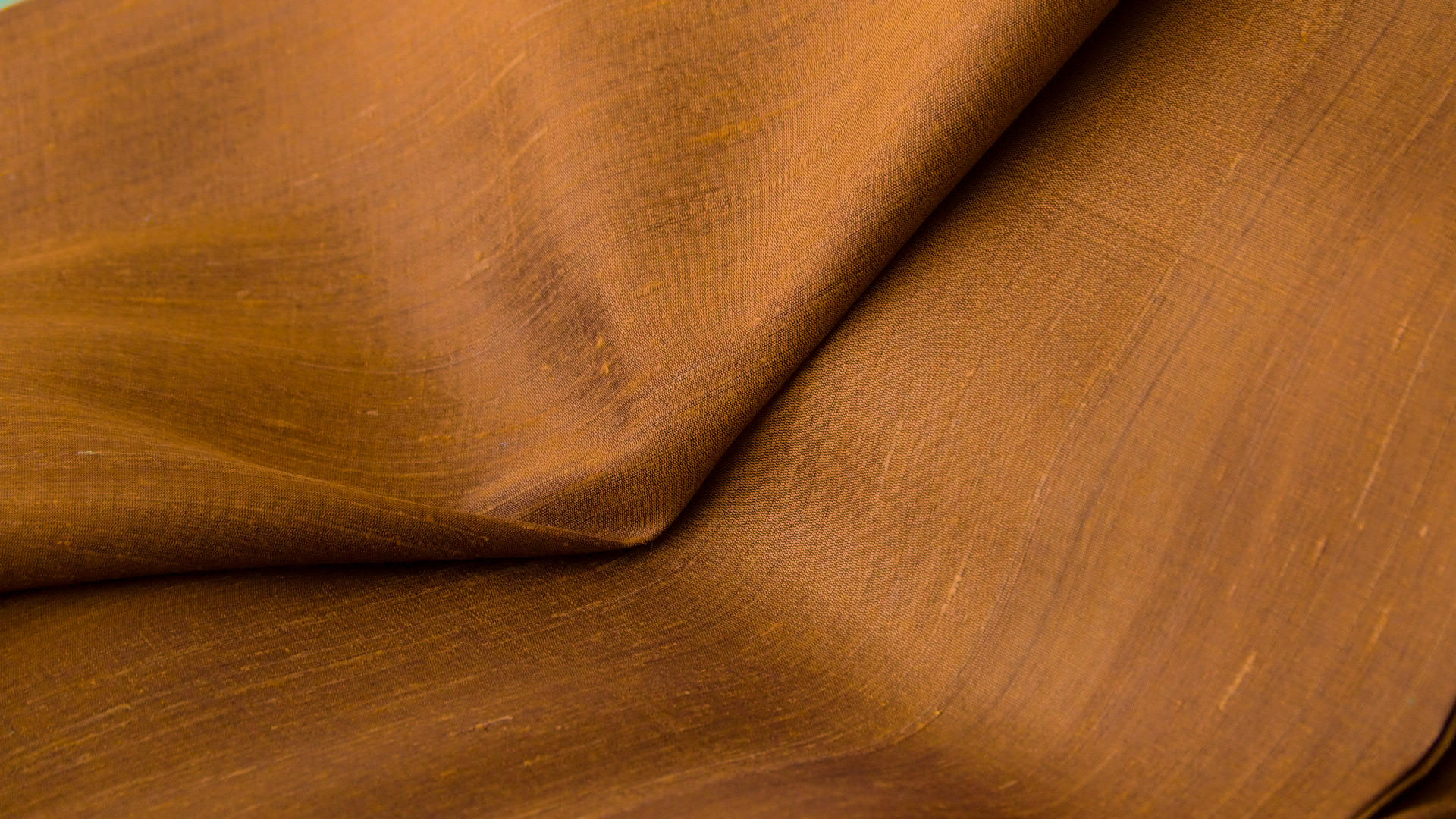 Kessy's Bark สีน้ำตาลอิฐ ไหม2B 4 เส้น