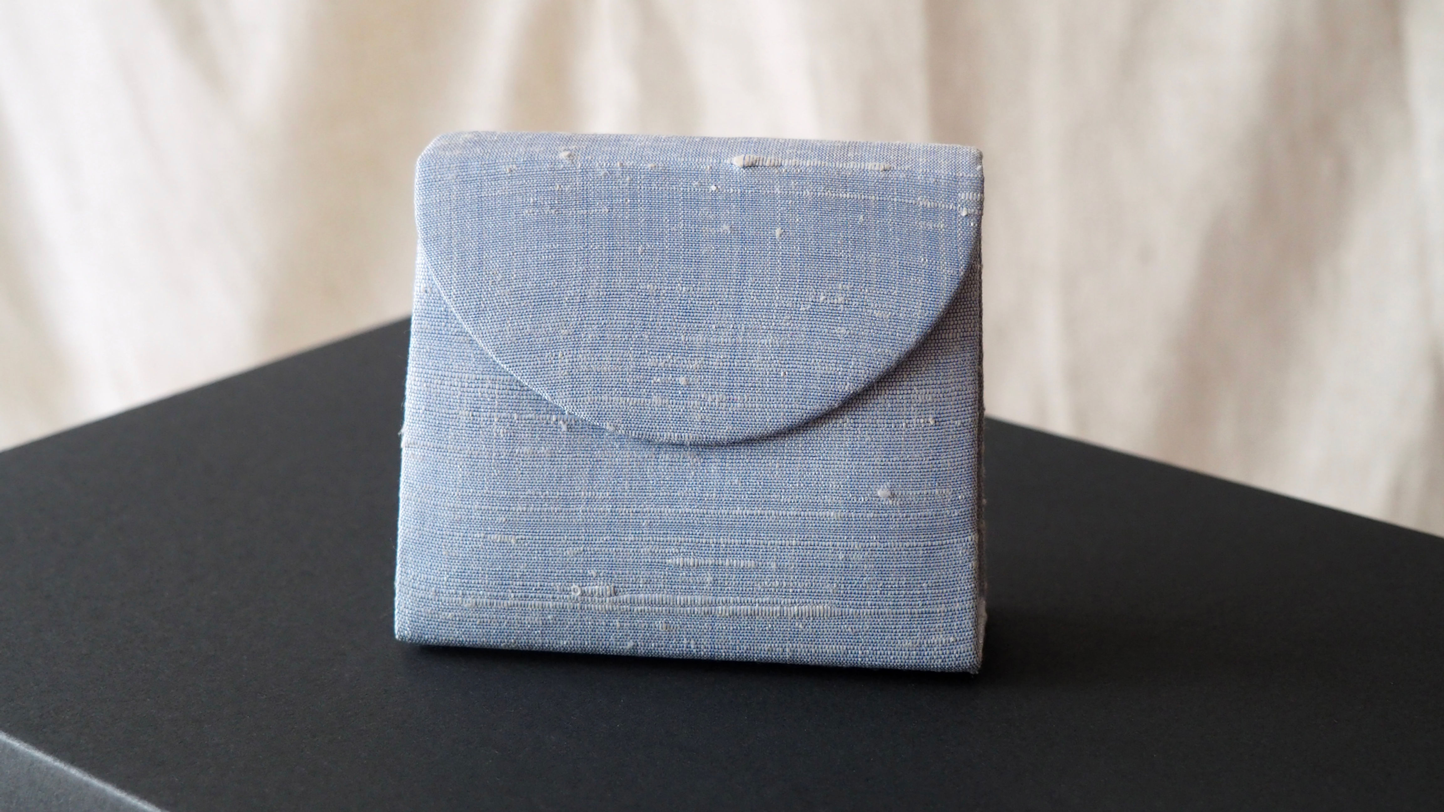 Town Shadow : MINI silk pouch กระเป๋าใส่ของขนาดเล็ก