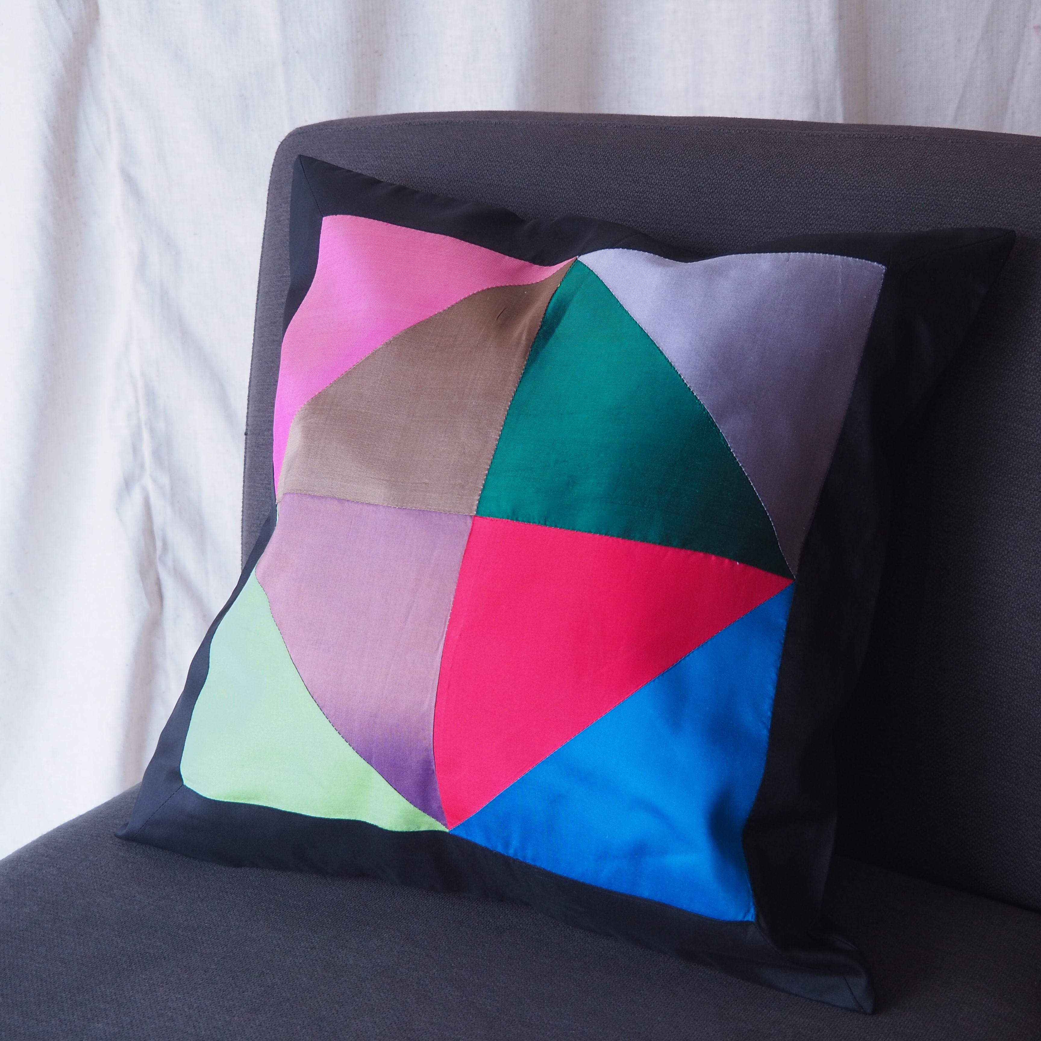 PLo60 ปลอกหมอนผ้าไหมพิมพ์ลาย 1 ใบ