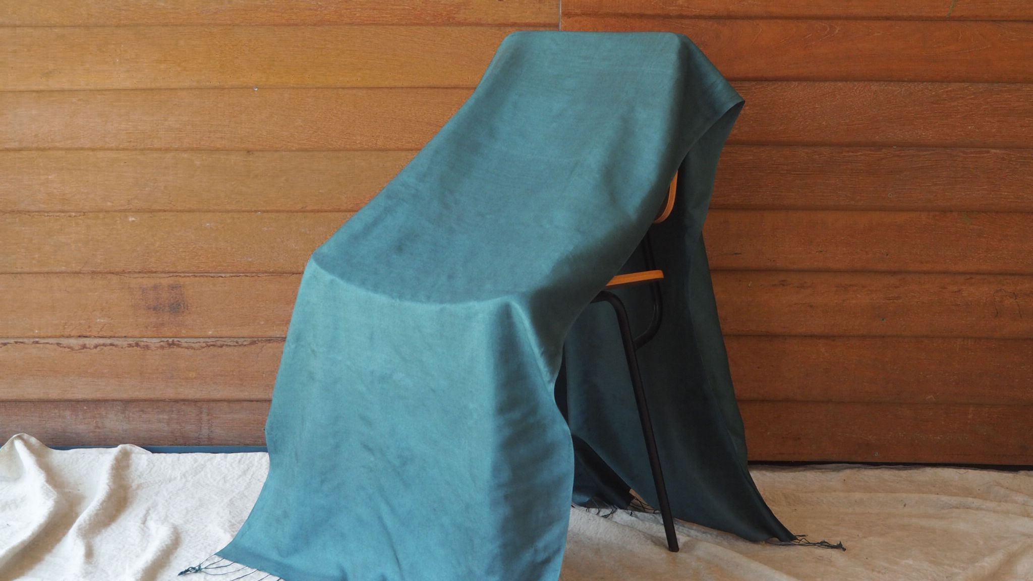Shadow Blue  ผ้าพันคอไหม สีฟ้าน้ำทะเลเข้มหม่น