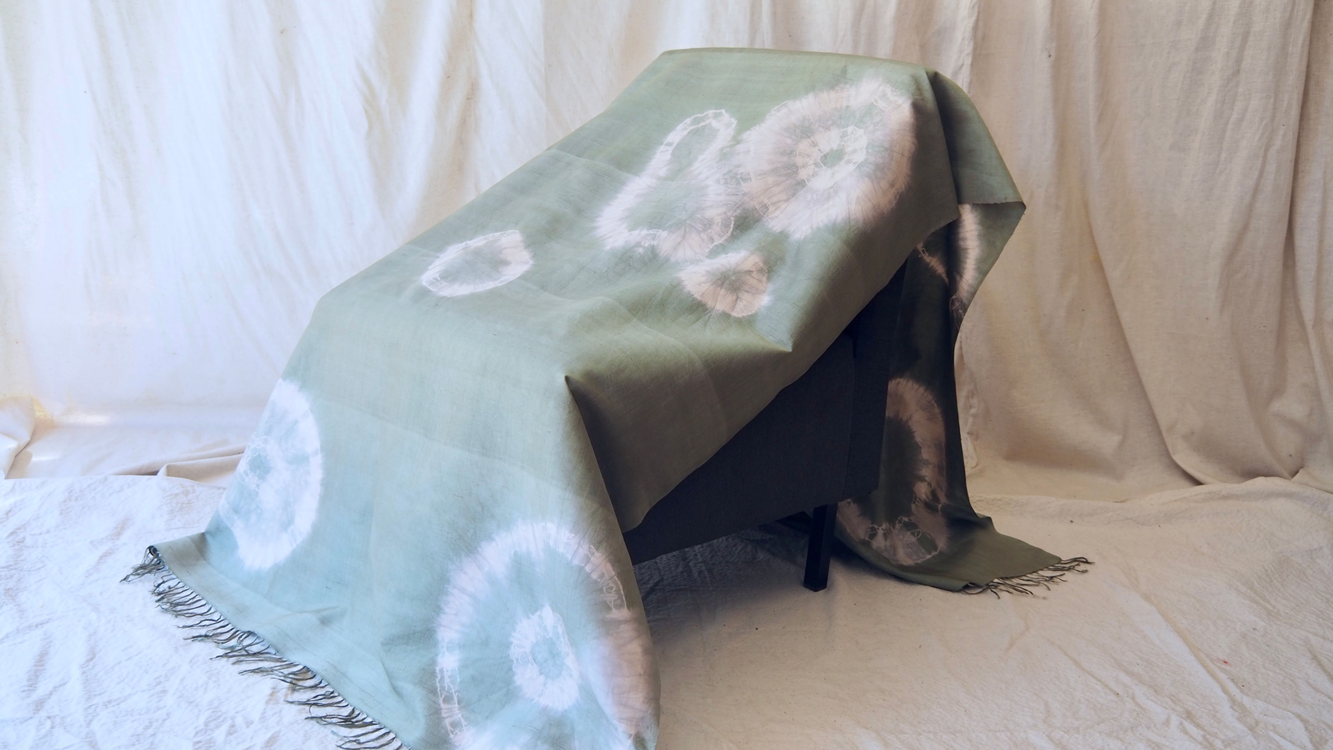 Sheer Stone ผ้าพันคอไหมมัดย้อม