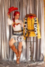 Miniatura: Look completo fantasia Jessie Toy Story luxo adulto, perfeita para festas de Halloween ou cosplay.