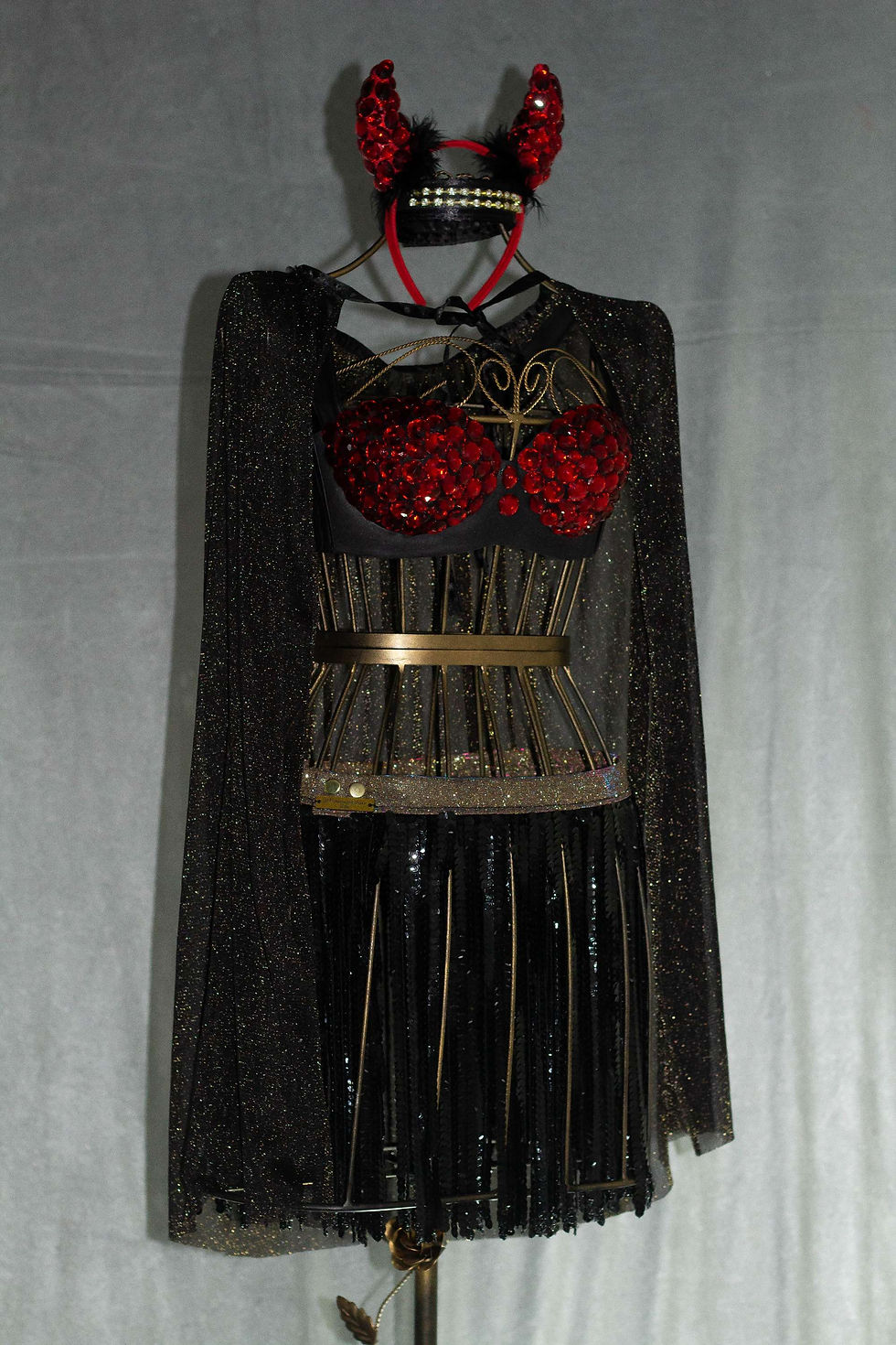 Miniatura: Fantasia feminina halloween diabinha luxo completa 