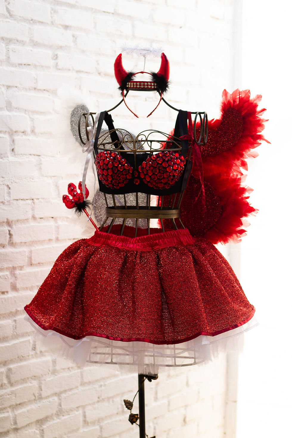 Miniatura: Fantasia  70% devil 30% angel