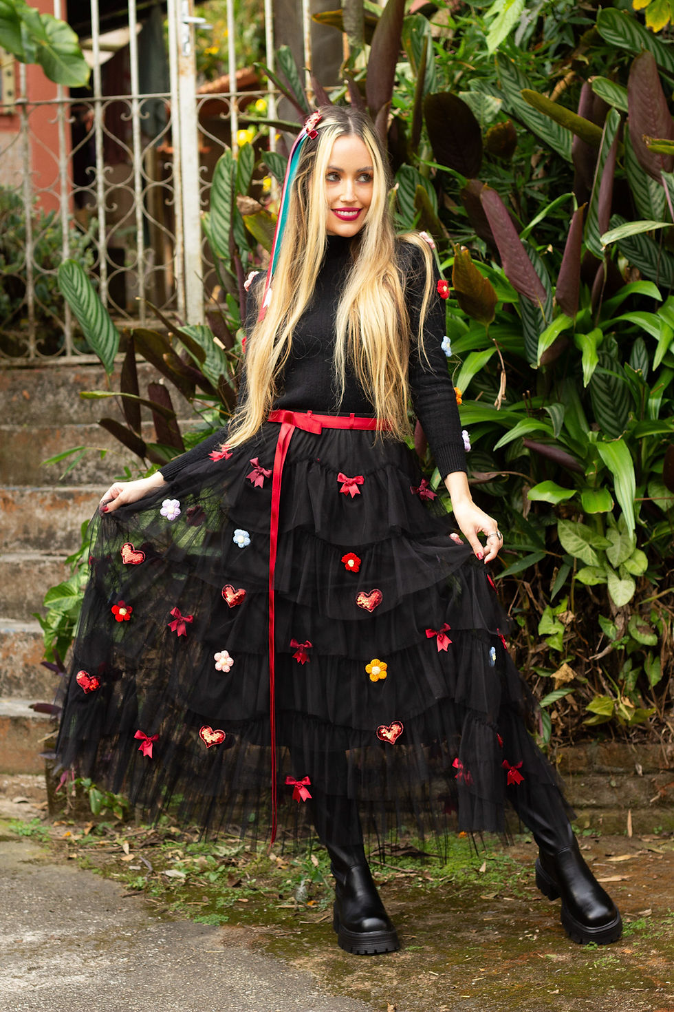 Thumbnail: Roupa de festa junina feminina de luxo Noite de São João completa