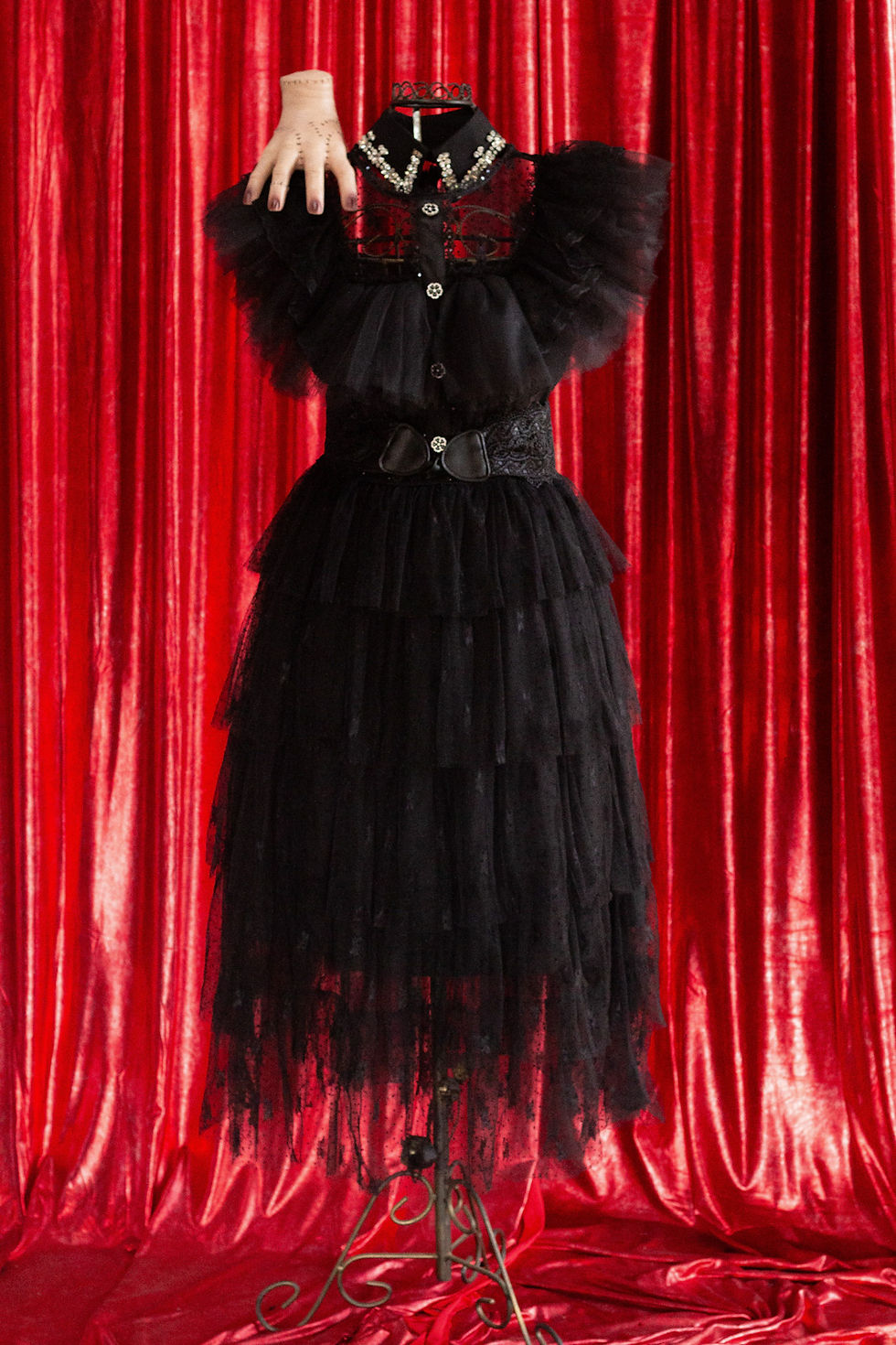 Vestido preto de tule fantasia Wandinha adulto luxo Família Addams Halloween