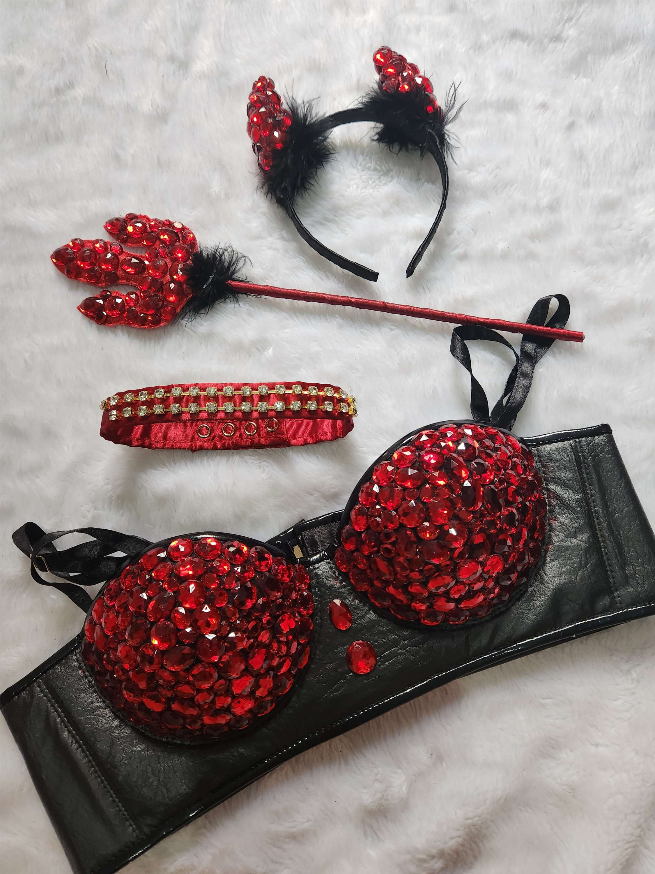 Fantasia feminina halloween carnaval diabinha