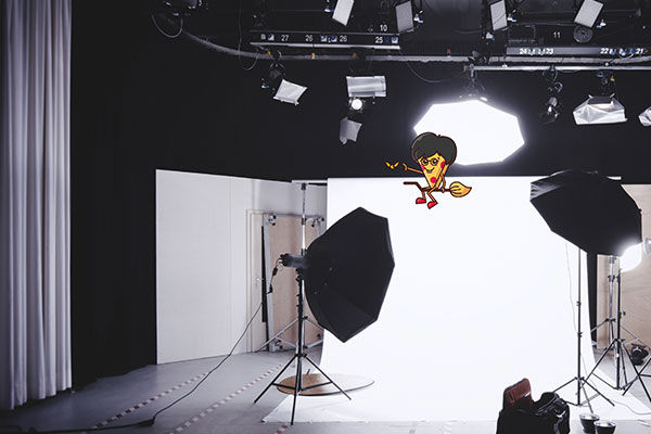 Influencer da Fettástica Fefê em ensaio fotográfico