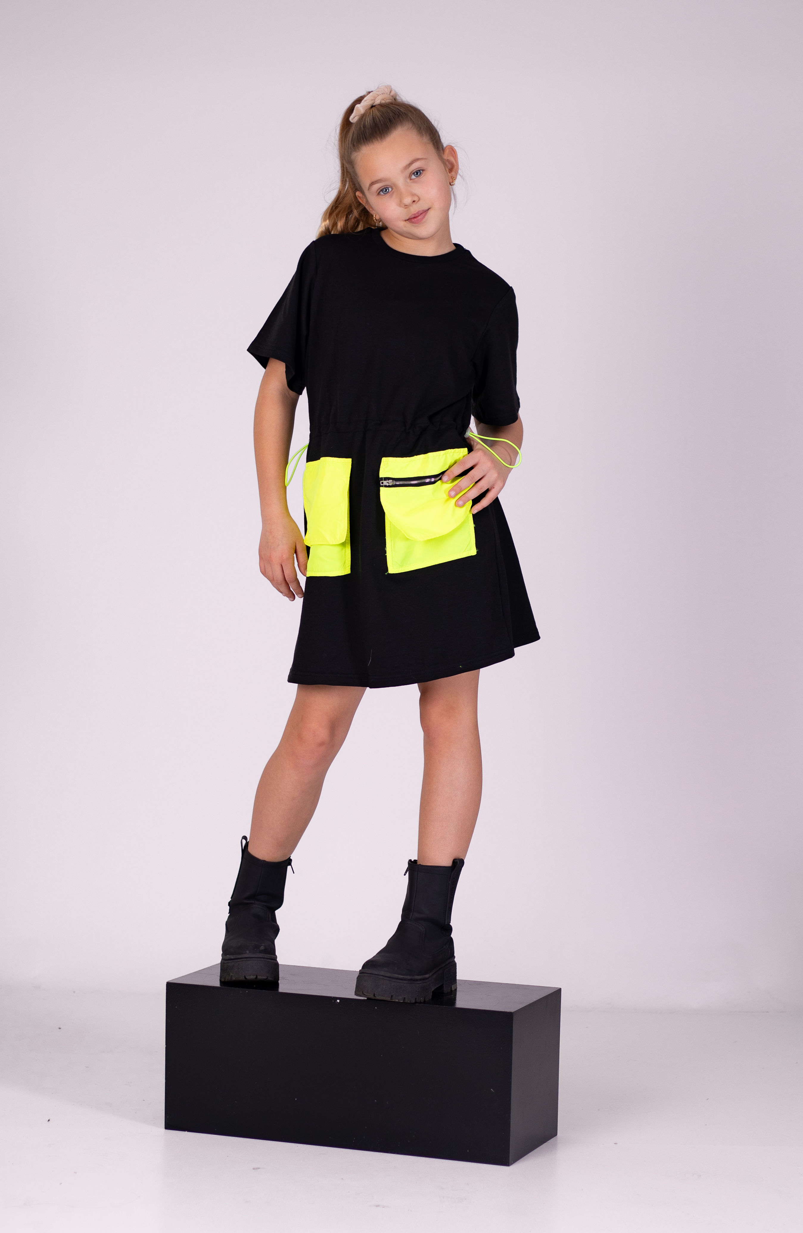 Jurkje kleur zwart neon geel roze creme bruin zomers lente 