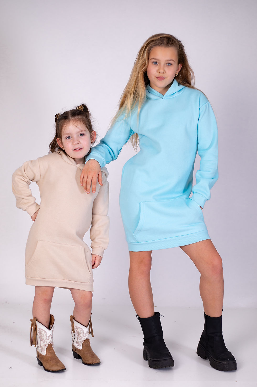 Hoodie jurk dress beige bruin licht blauw meiden voorjaar najaar 