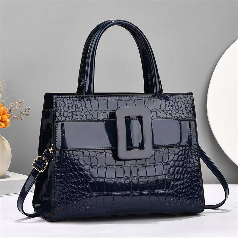 Miniature : 2023 New Women's Bag Atmosphere Shoulder Bag Women's Fashion Versatile Commuting