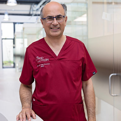 Dr. Luc Van Doorne