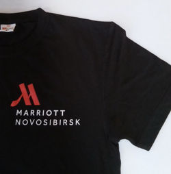 Фуболка с логотипом