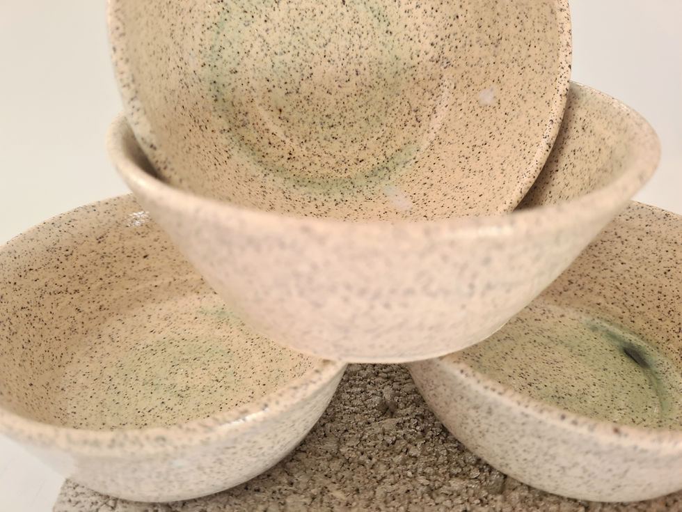 תמונה ממוזערת: שש קעריות אישיות מחימר מנוקד