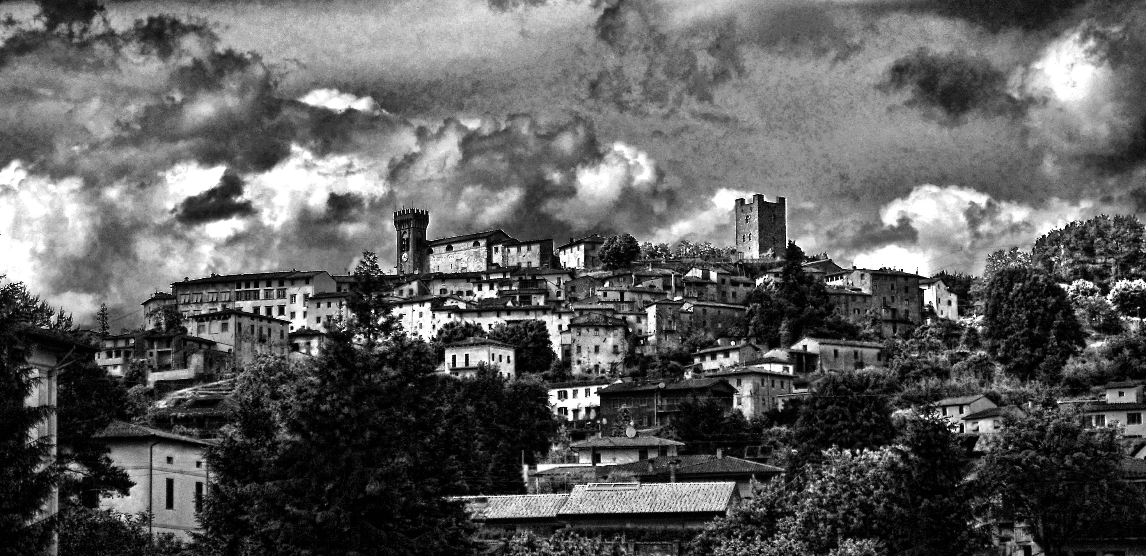 Storm Approaches Ghivizzano
