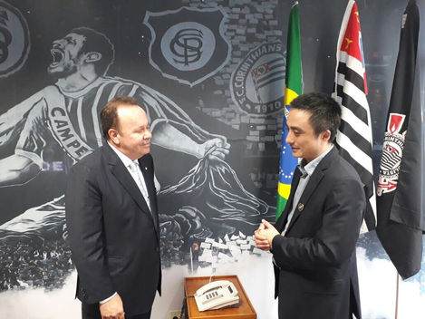 Presidente da Câmara Geral dos Empresários Chineses no Brasil, Luiz Ye visita Câmara dos Deputado pa