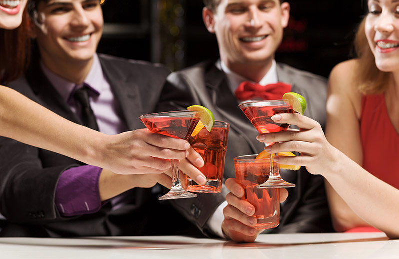10 Tips for Hosting a Great Cocktail Party