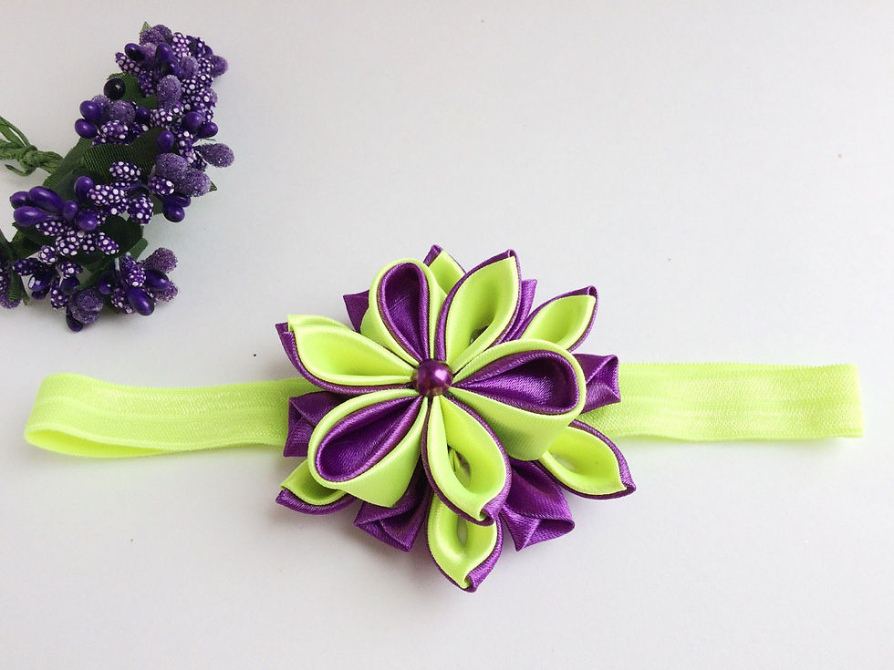 Повязка с трехъярусным цветком