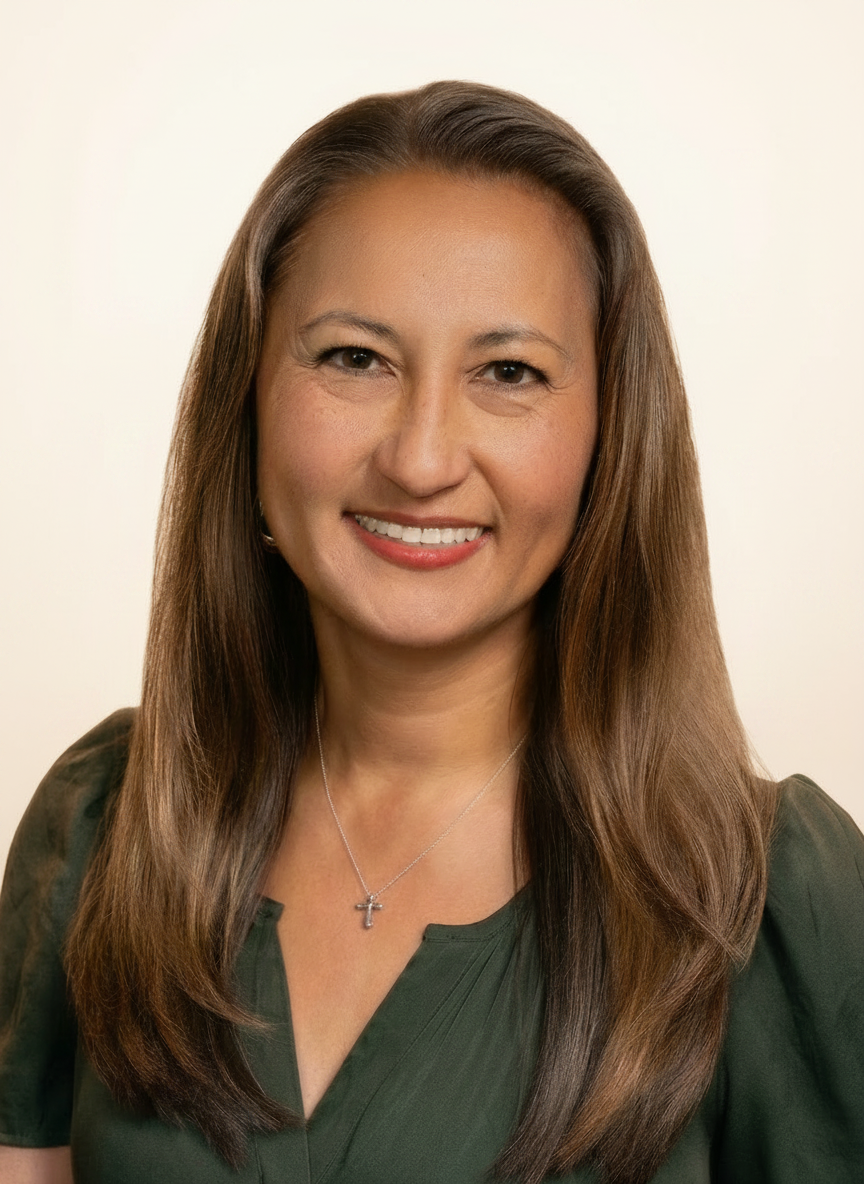 DPC Summit headshot_replace-background.jpg_edit-image.png