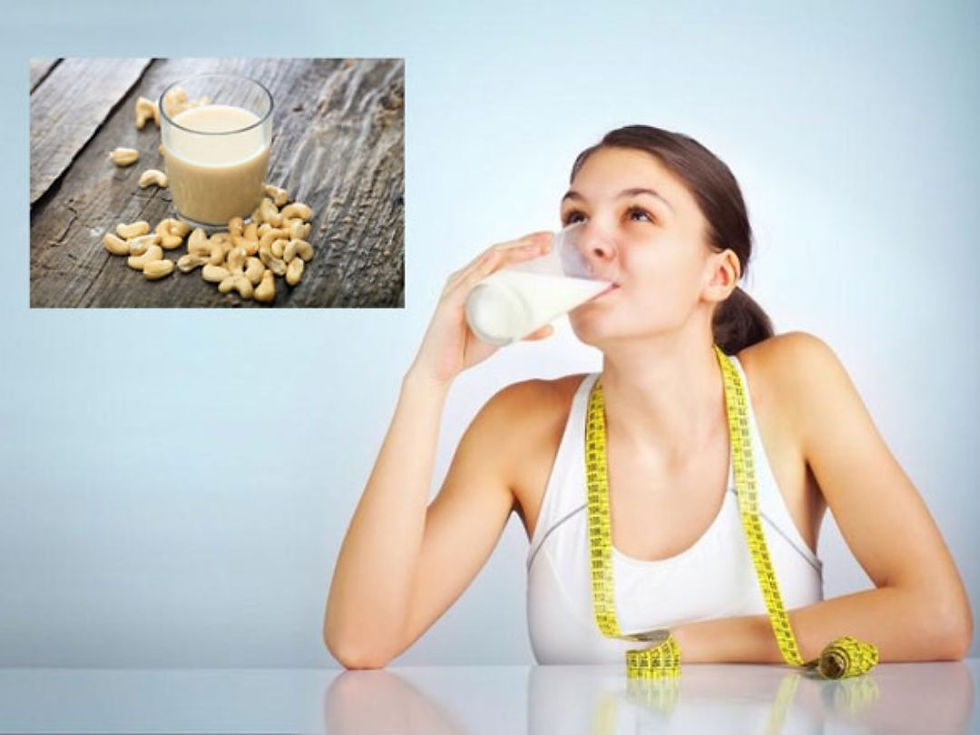 Uống sữa bò và sữa hạt đúng thời điểm để bổ sung dinh dưỡng hiệu quả (Ảnh: Sưu tầm)