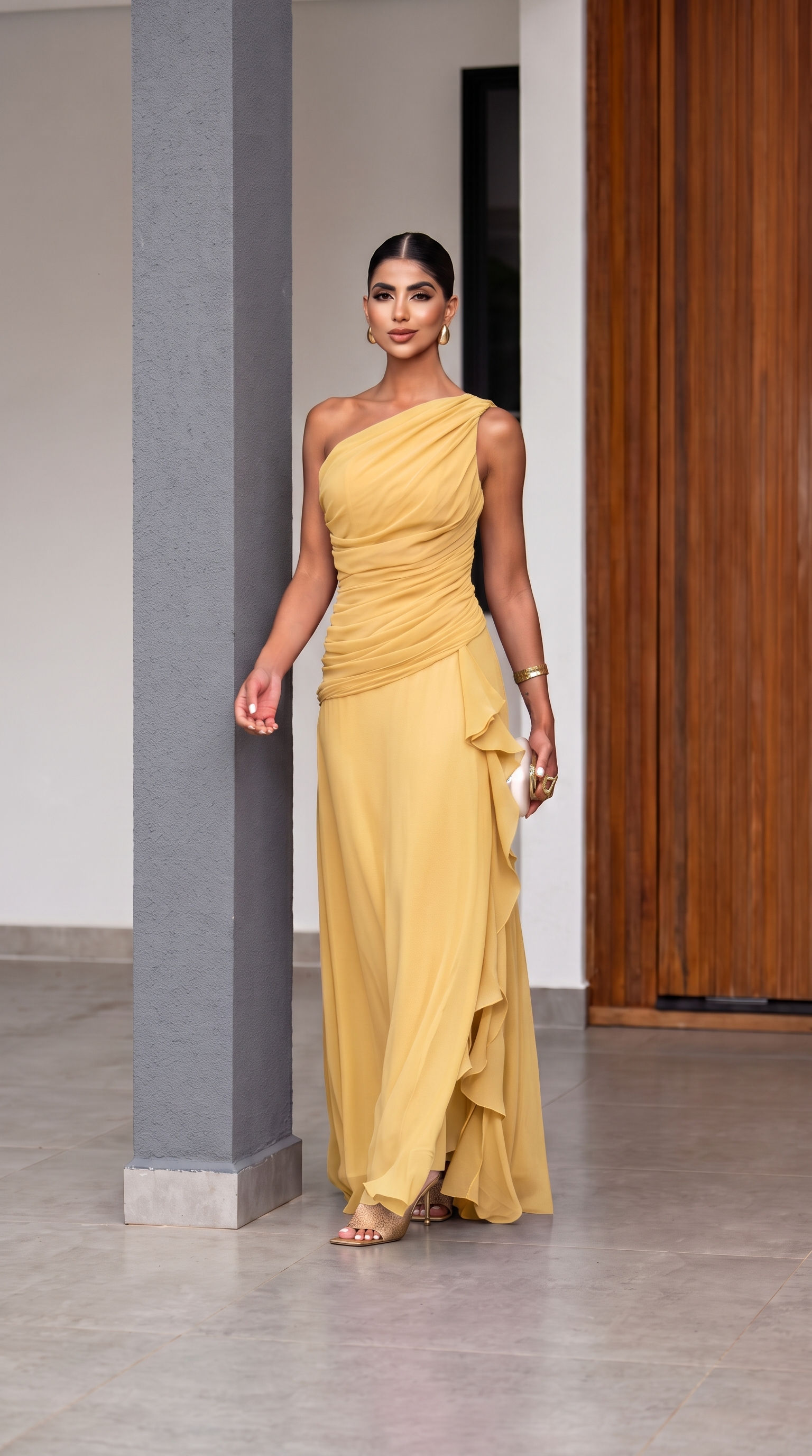 Vestido de Festa Micaele Amarelo Manteiga ombro só com babados