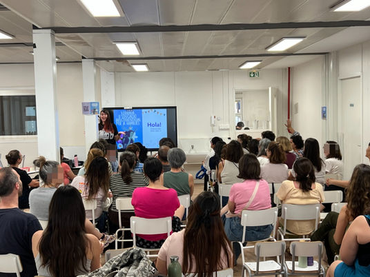 Elena Crespi ens parla d’educació sexoafectiva: una xerrada necessària per a famílies i docents