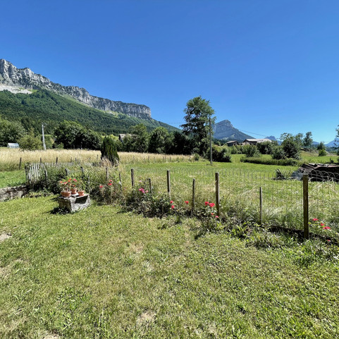2 - Vue imprenable sur le massif de la Chartreuse - très bon ensoleillement.jpeg