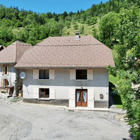 1 - Maison de village de montagne - Massif de le Chartreuse.jpeg