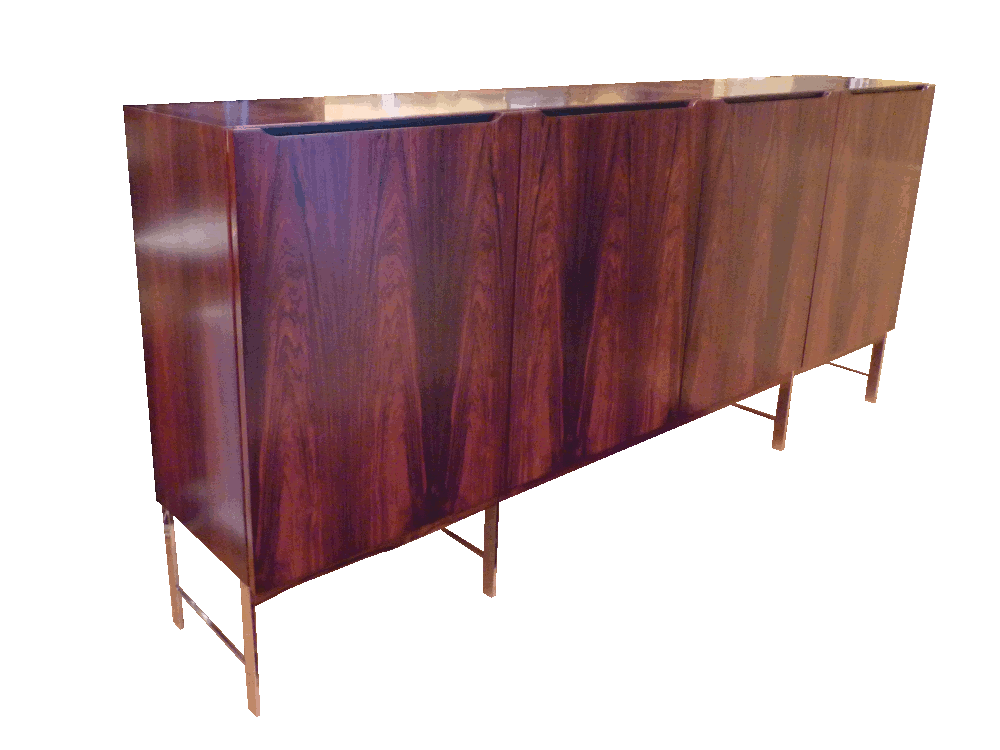 M 21 sideboard